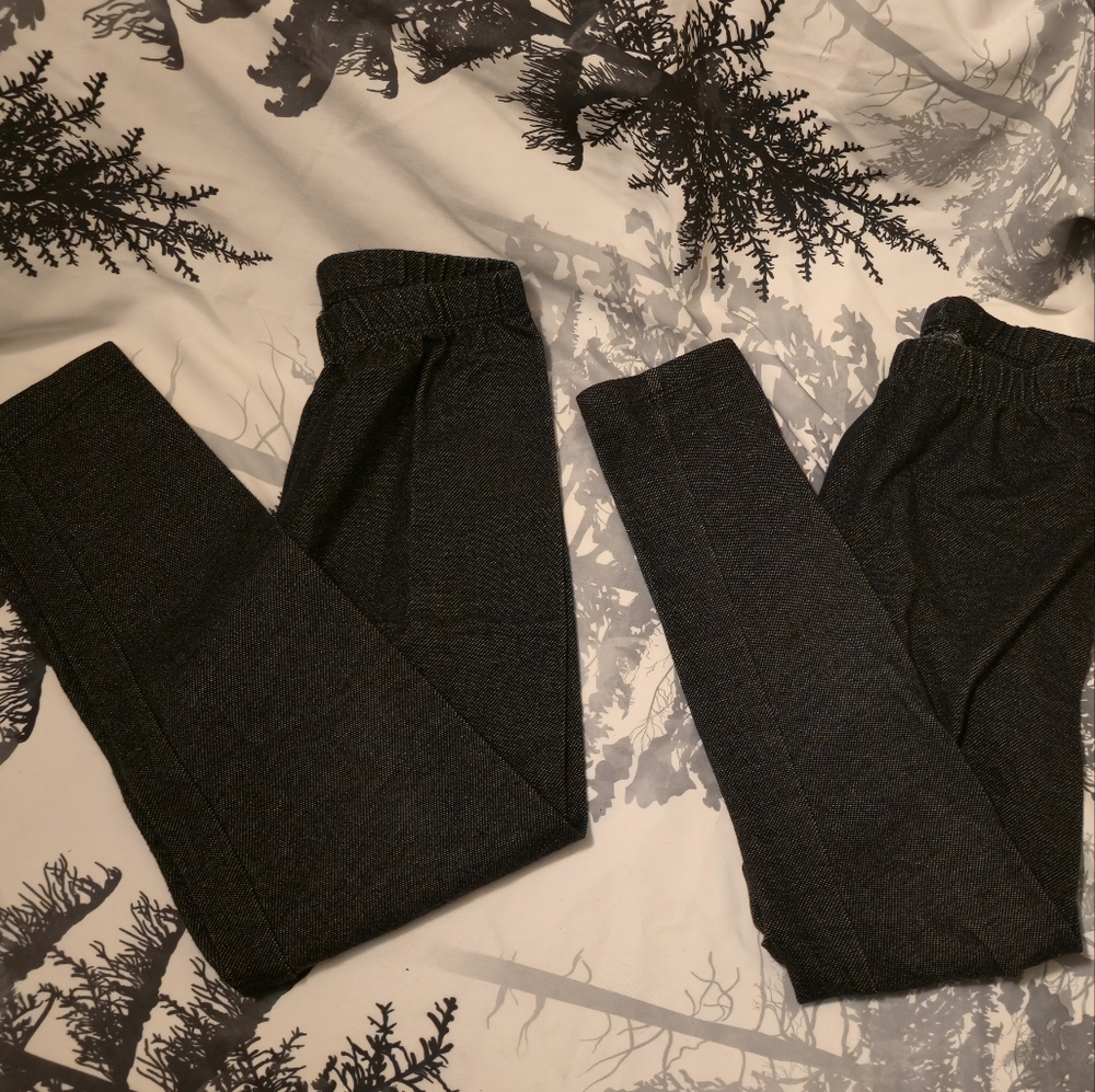 2 Leggings Girl's Size Medium